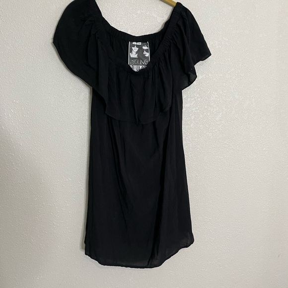Young Fabulous & Broke Black Off the Shoulder Dress Small - Picture 4 of 6
